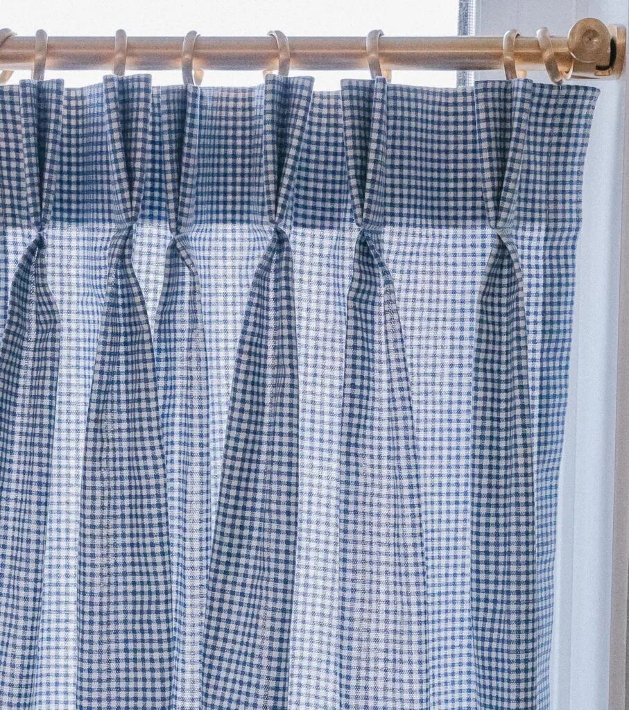 Hart Check Curtain Cafe